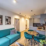 Aparthotel G&t Square 4*