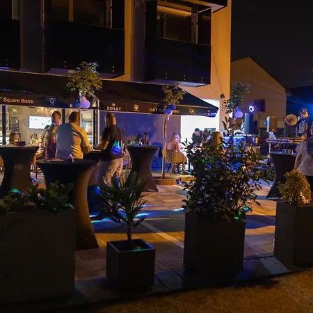 G&t Square Apartmanhotel Lipótszentmiklós