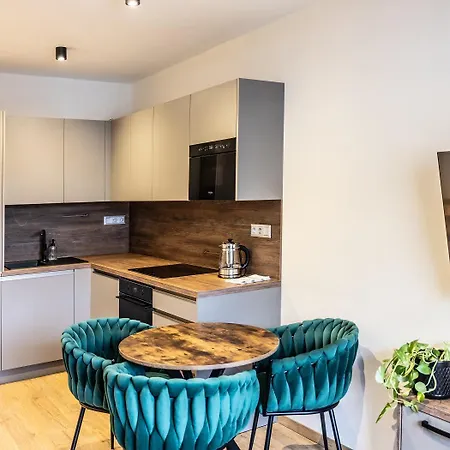 G&t Square Apartmanhotel